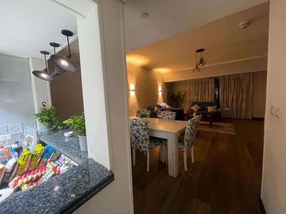 Entire Duplex In Porto New